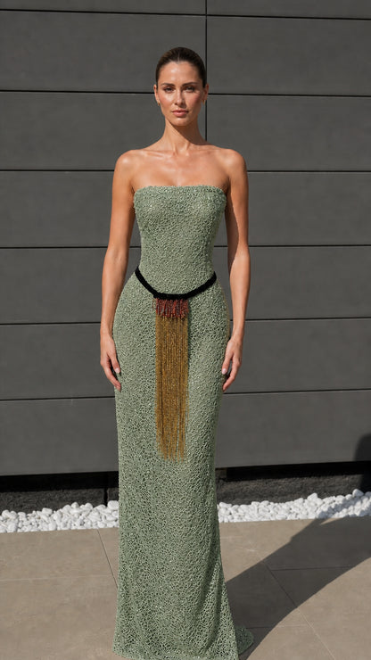 Front view in sage color variant